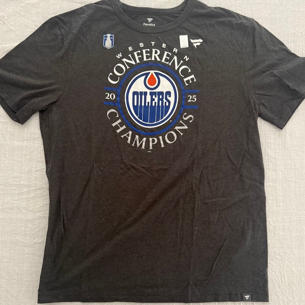 Fanatics NWOT | NHL gray Edmonton Oilers Canada tee t-shirt | size Large